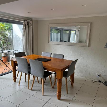 Le Court Villas Noosa Heads Exterior photo